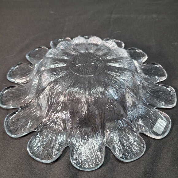 Vintage Holmegaard 9" Glass Daisy Bowl designed by Sidse Werner, Danish MCM - Picture 2 of 6